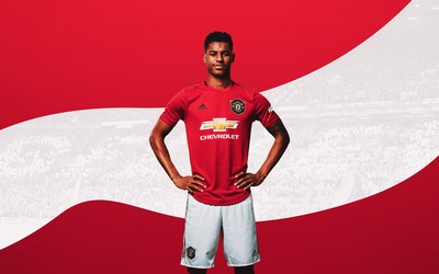 四季体育热评-袋鼠军团前锋转会传闻愈演愈烈